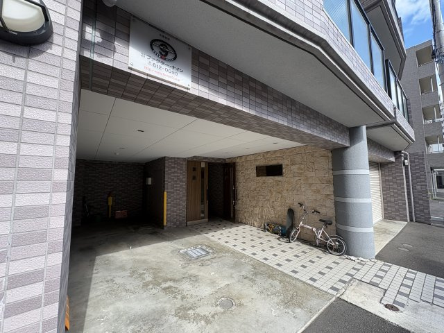 【エントランス】レーヴフロレゾン