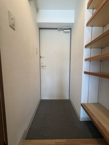 【玄関】レーヴフロレゾン