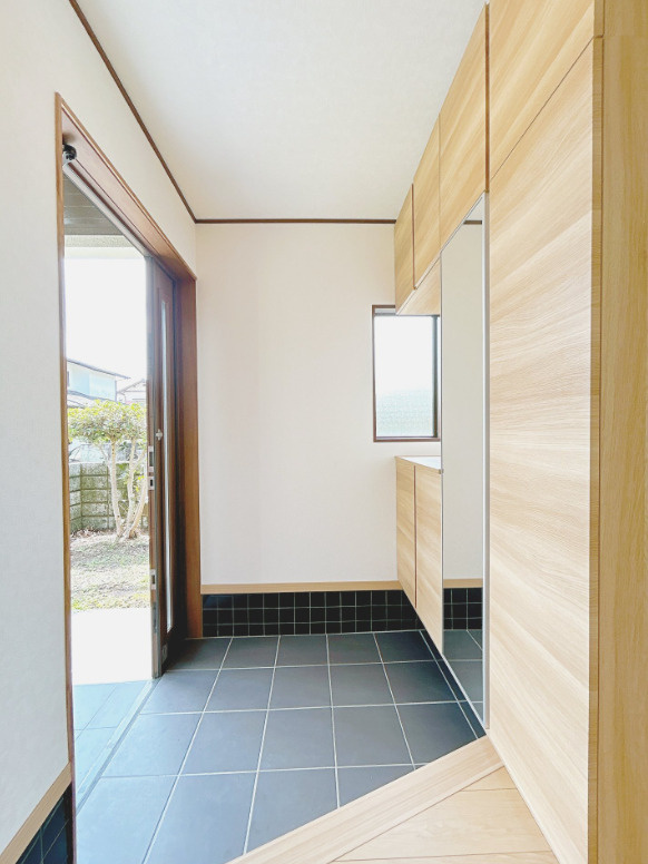 売中古戸建　富士宮市羽鮒の玄関
