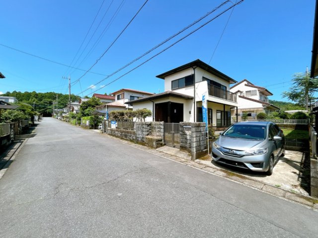 売中古戸建　富士宮市羽鮒の前面道路含む現地写真