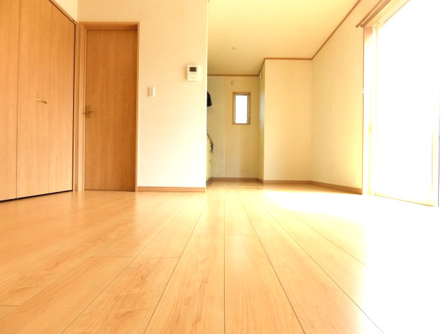 南余部貸家の居間・リビング|別部屋イメージ