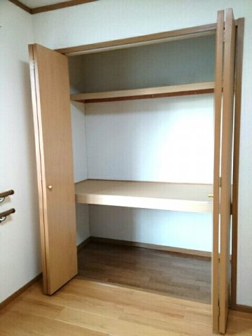 メゾン．オ－ブの収納