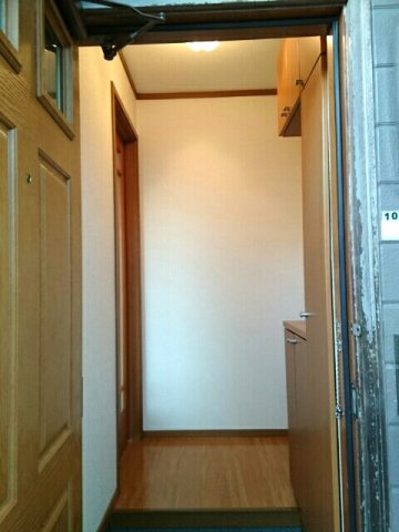 メゾン．オ－ブの玄関