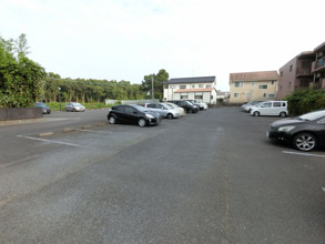 【駐車場】
