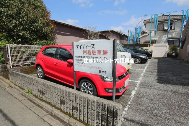 ケィティーズの駐車場