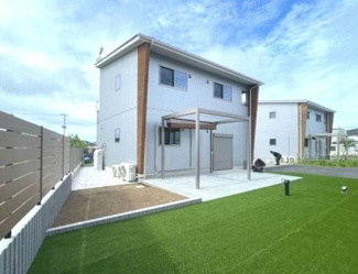 【外観】 | 長生郡一宮町東浪見　中古戸建 | 令和4年4月築2LDK+土間約11.25帖（多目的スペースあり）鈴ヶ埼海岸徒歩約5分 外構工事済み