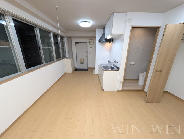 西小田原町マンションの居間・リビング