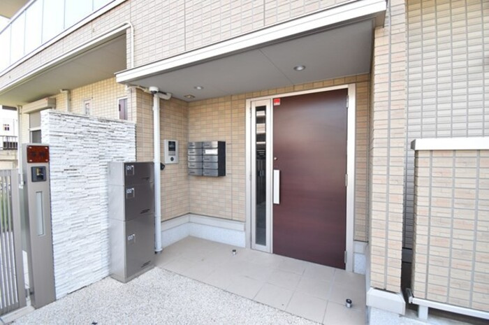 虹色のエントランス