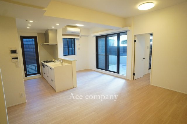 【居間・リビング】 | コスモ東大阪ステーションアベニュー | 【LDK：ゆったり約18.5帖♪】