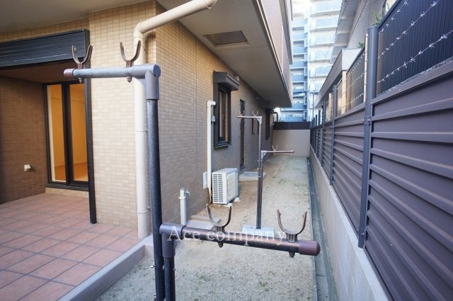 【庭】 | コスモ東大阪ステーションアベニュー | 広々専用庭＋ガーデンテラス付きです☆南・東向き☆