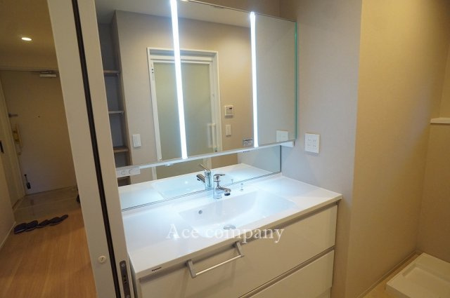 【独立洗面台】 | コスモ東大阪ステーションアベニュー | 洗面台新調です☆
