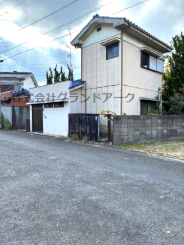 助田町売地の外観|東側の道路は約8ｍもあります