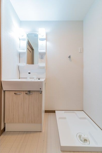 チェスターコートの洗面所