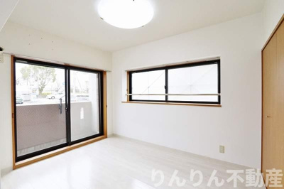 【居間・リビング】 | ヴィラデアッシュ | ゆったり過ごせるリビングです