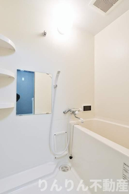 【浴室】 | ヴィラデアッシュ | きれいなお風呂です