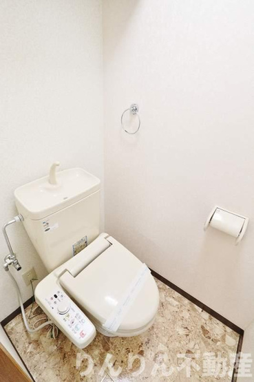 【トイレ】 | ヴィラデアッシュ | コンパクトで使いやすいトイレです