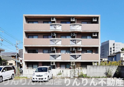【駐車場】 | ヴィラデアッシュ | 車をお持ちの方に嬉しい駐車場付きの物件です