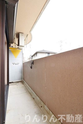 【バルコニー】 | ヴィラデアッシュ | 暖かな日差しのふりそそぐバルコニー