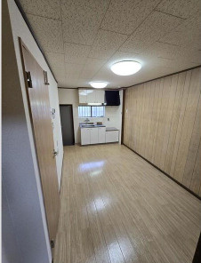 大内通1丁目貸家の居間・リビング