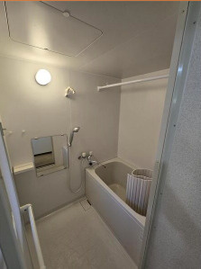 大内通1丁目貸家の浴室