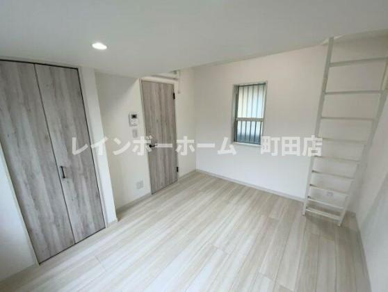 メゾンドルル※初期費用分割あと払いサービス利用可能物件の居間・リビング