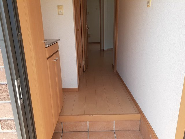 バーミィ・アールⅡの玄関