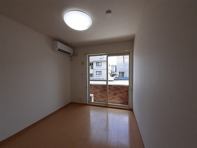 バーミィ・アールⅡの居間・リビング