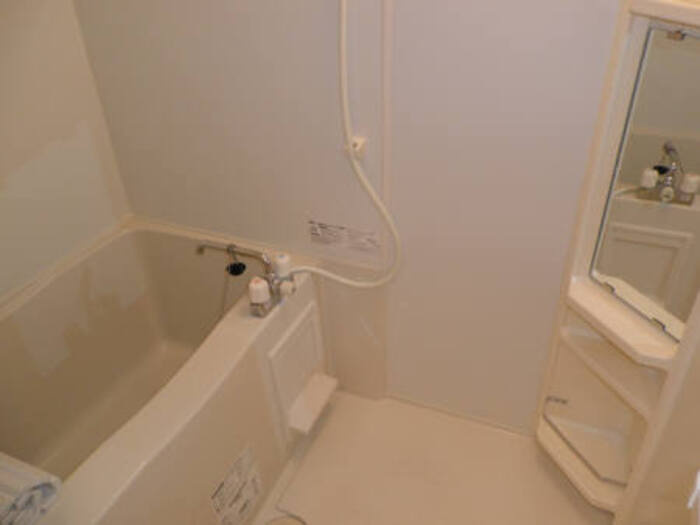 ジーヴォ・KSの浴室