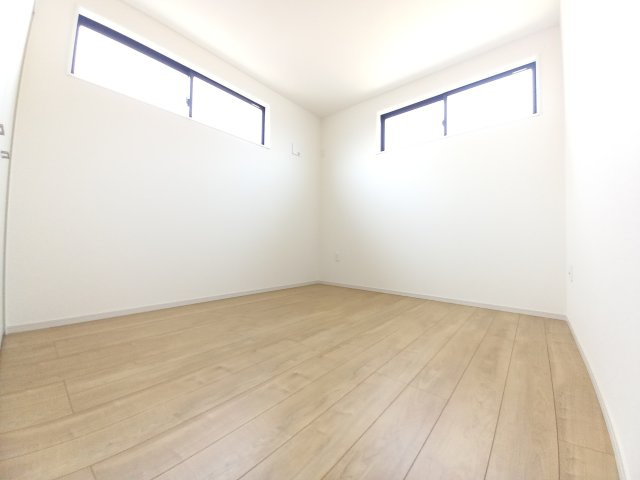 水戸市元吉田町　４期の洋室|お子様の成長にも対応でき窓の位置が高いので子供部屋に適しています。マイホームだからこその喜び。（同施工物件）