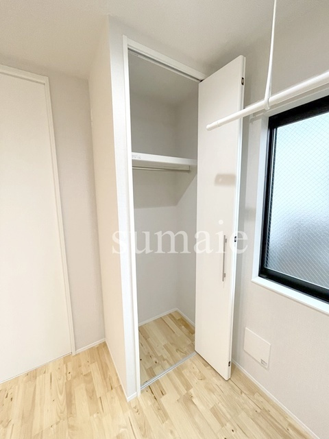 FAIR北小岩B棟の収納|クローゼット2つあります♪