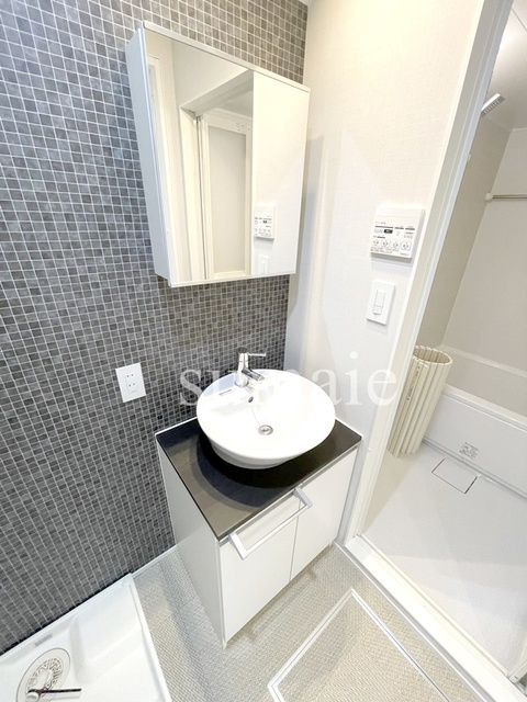 FAIR北小岩B棟の洗面所|オシャレな洗面台です♪