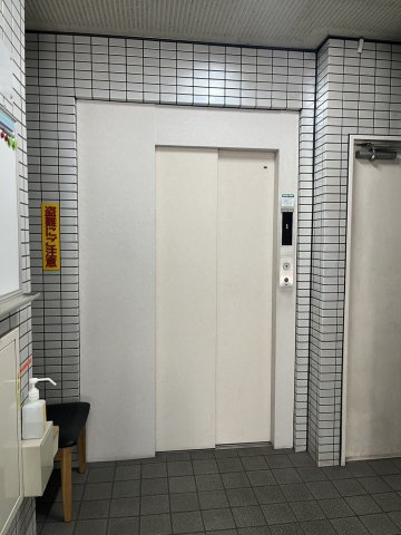 根岸拾番館のその他共用部分|エレベーター