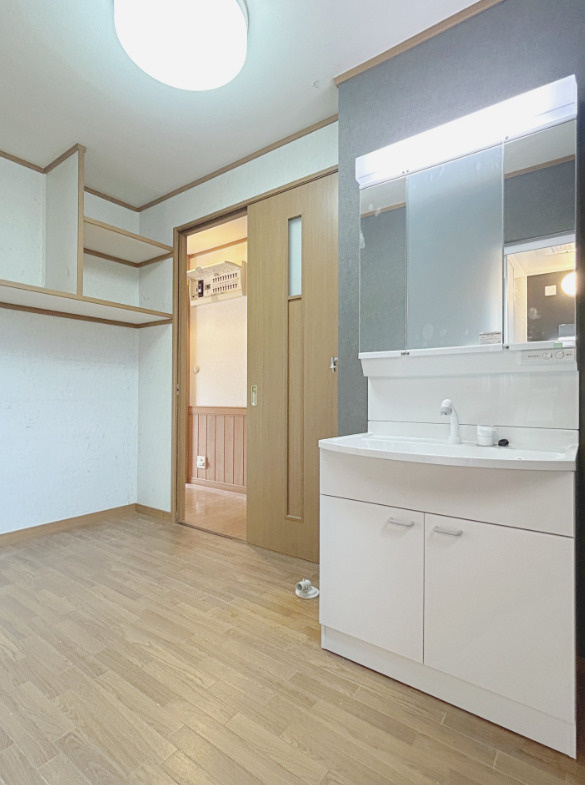 売中古戸建　富士市船津の独立洗面台