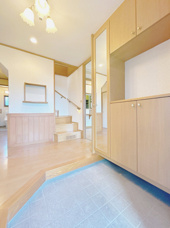 売中古戸建　富士市船津の玄関