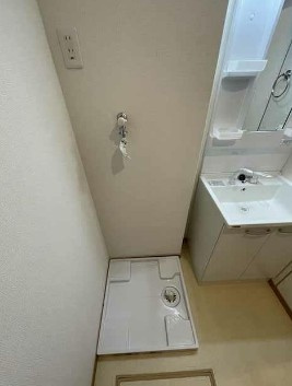 【設備】 | Dolce | 室内洗濯機置き場。