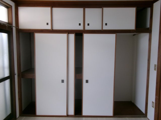 大蔵八幡町戸建の収納