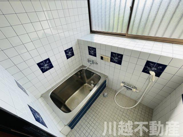 駐車場１台可能、庭付き、閑静な住宅地の浴室|今週末の内見可能です