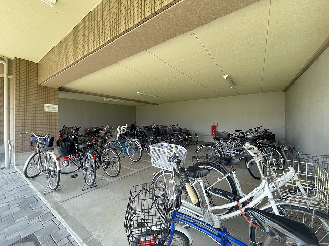 【駐輪場】 | レークサイド野多目