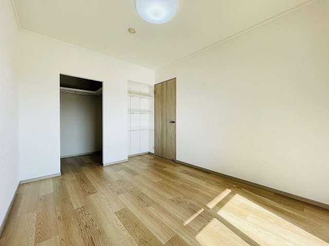 【洋室】 | レークサイド野多目