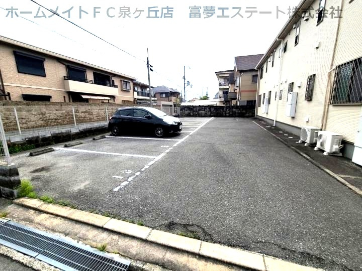 プランドール高師浜の駐車場