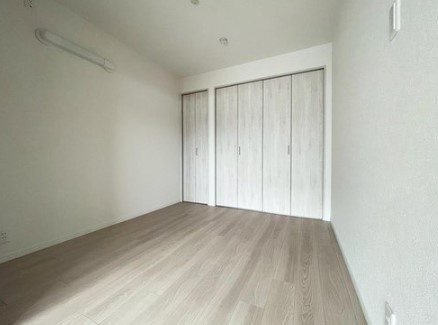 高殿コーポの洋室