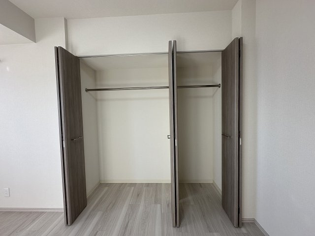 プレサンスロジェ岐阜ザ・クラス【12階】の収納|洋室約6.4帖