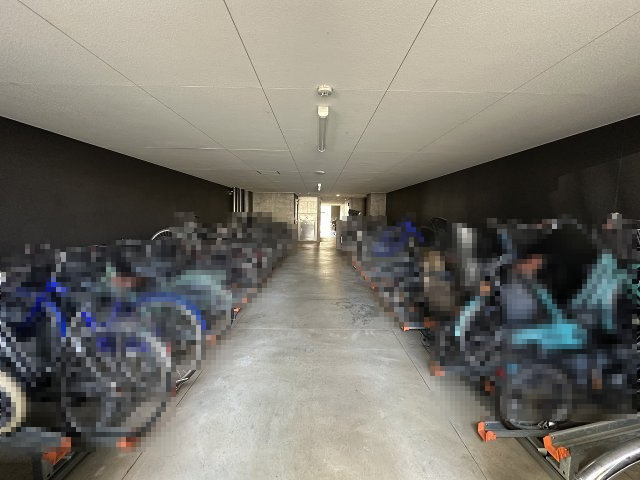 プレサンスロジェ岐阜ザ・クラス【12階】の駐輪場