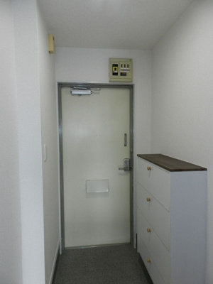 【玄関】 | エスクロープラザ