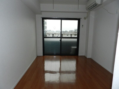 【居間・リビング】 | エスクロープラザ