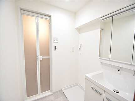 カルム宮島口の独立洗面台