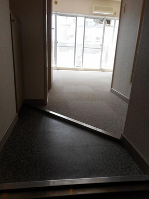 【居間・リビング】 | ラ・パイクス6112