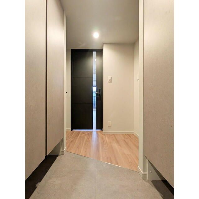 ルネサンスコート目黒南の玄関