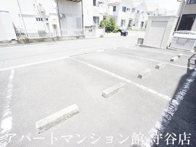 【駐車場】 | シルキーハイツ