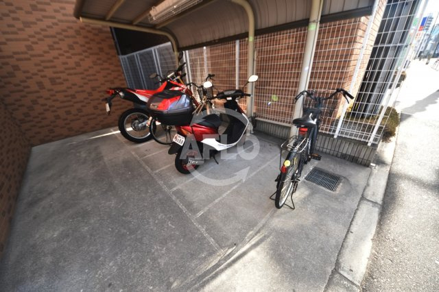 サムティ阿波座Lussoの設備|サムティ阿波座Lusso　バイク置き場